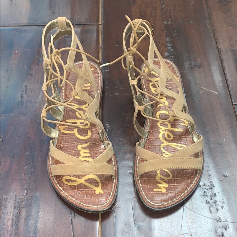 Gemma sandal
